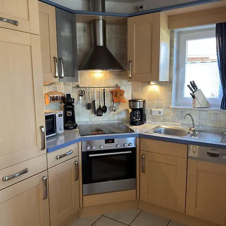 Gemuetliche Doppelhaushaelfte In Apartment