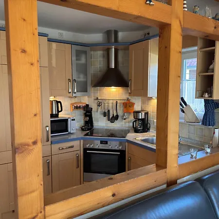 Gemuetliche Doppelhaushaelfte In * Burhave