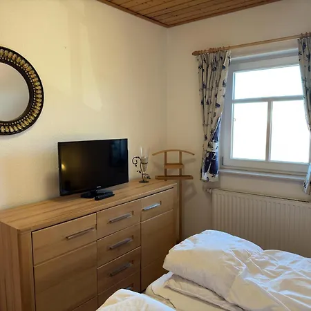 Apartment Gemuetliche Doppelhaushaelfte In Burhave