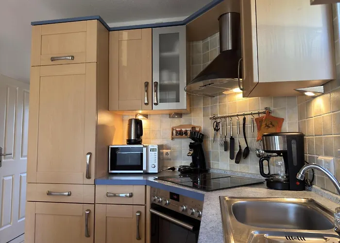 Gemuetliche Doppelhaushaelfte In