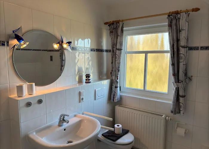 Gemuetliche Doppelhaushaelfte In Apartman