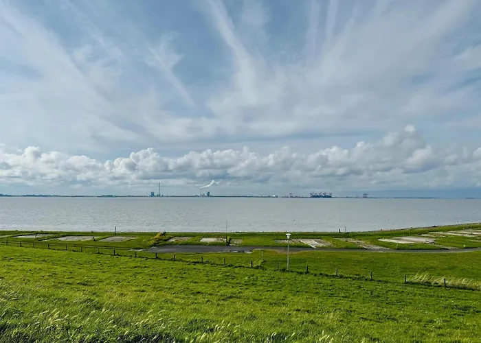 Gemuetliche Doppelhaushaelfte In Apartman